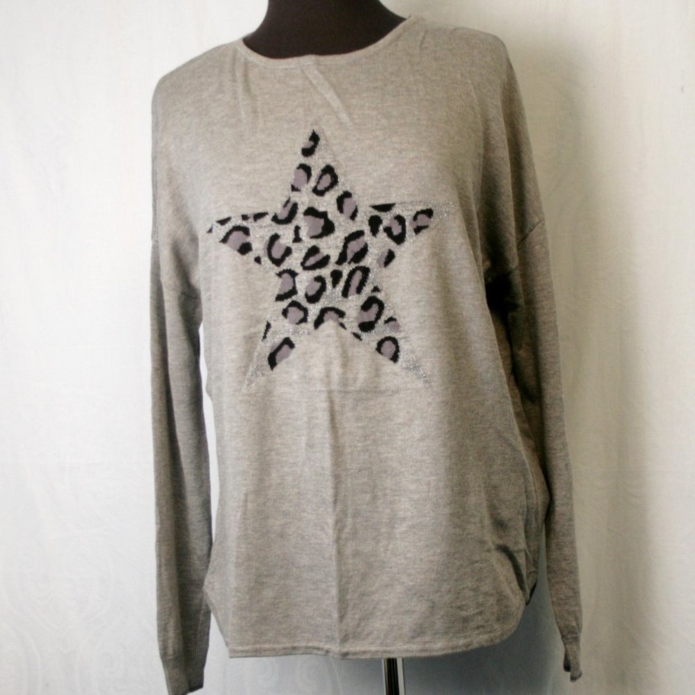 Renuar Grey Knit Sweater with Animal Star